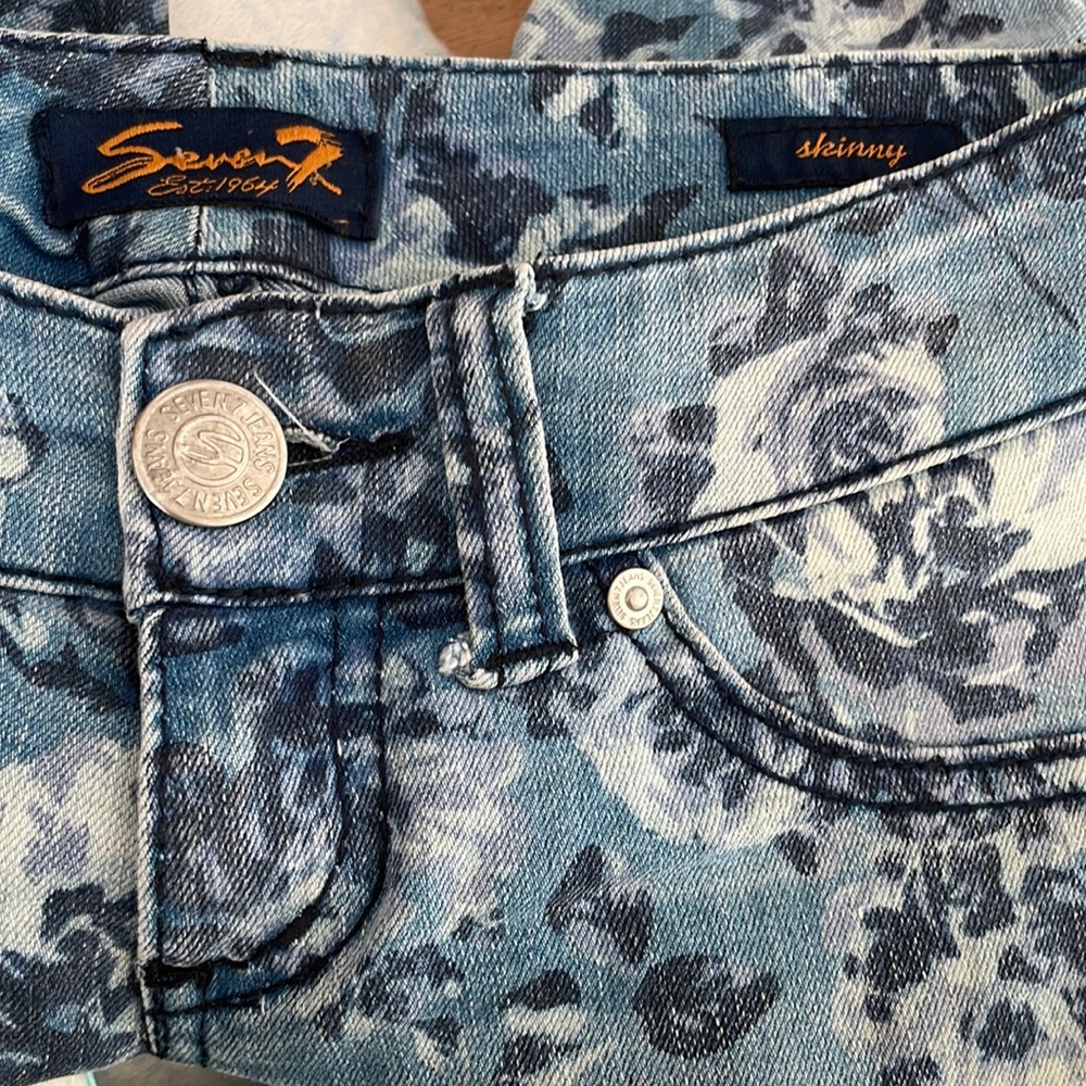 Seven jean size 2 skinny